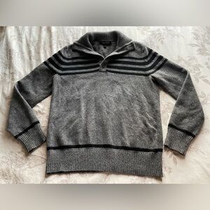 Banana Republic Mens Italian Yarn Gray Wool Stripe Henley Sweater Medium Preppy